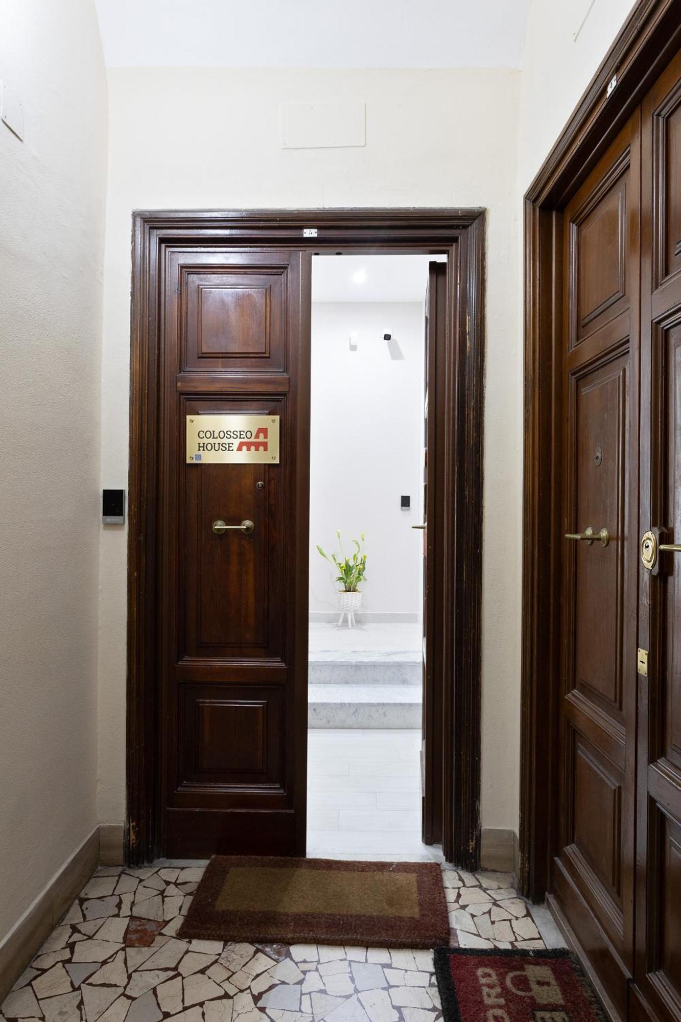 Colosseo House Rome Bagian luar foto
